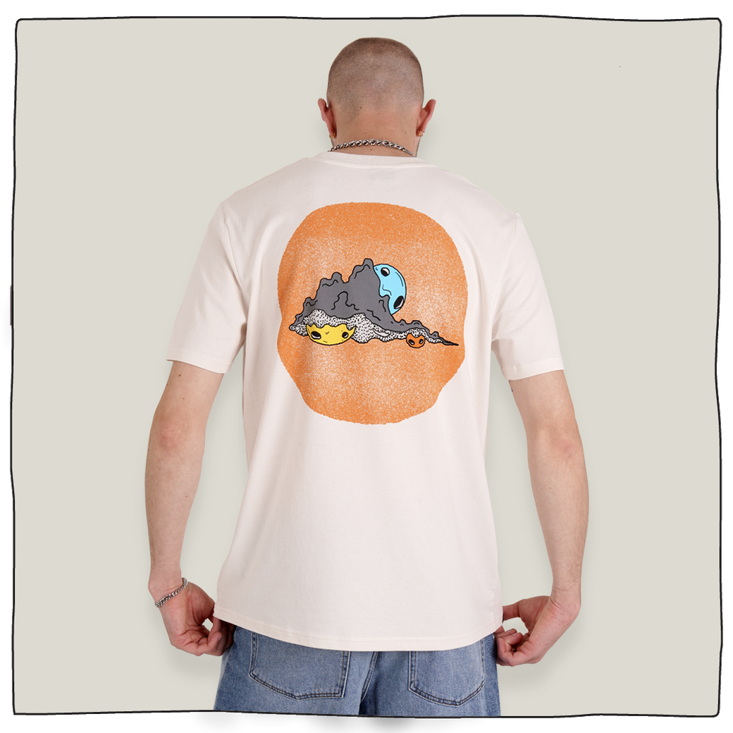 PEEOWM Planet Graphic T-Shirt
