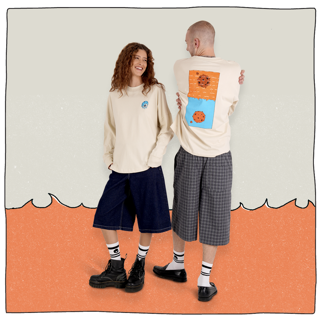 Astro Sunset Long Sleeve Graphic T-Shirt