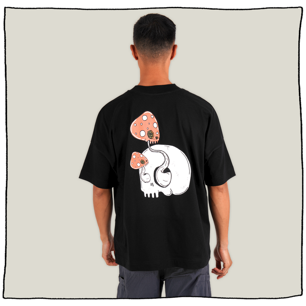 Skullshroom Oversized Print T-Shirt in Black