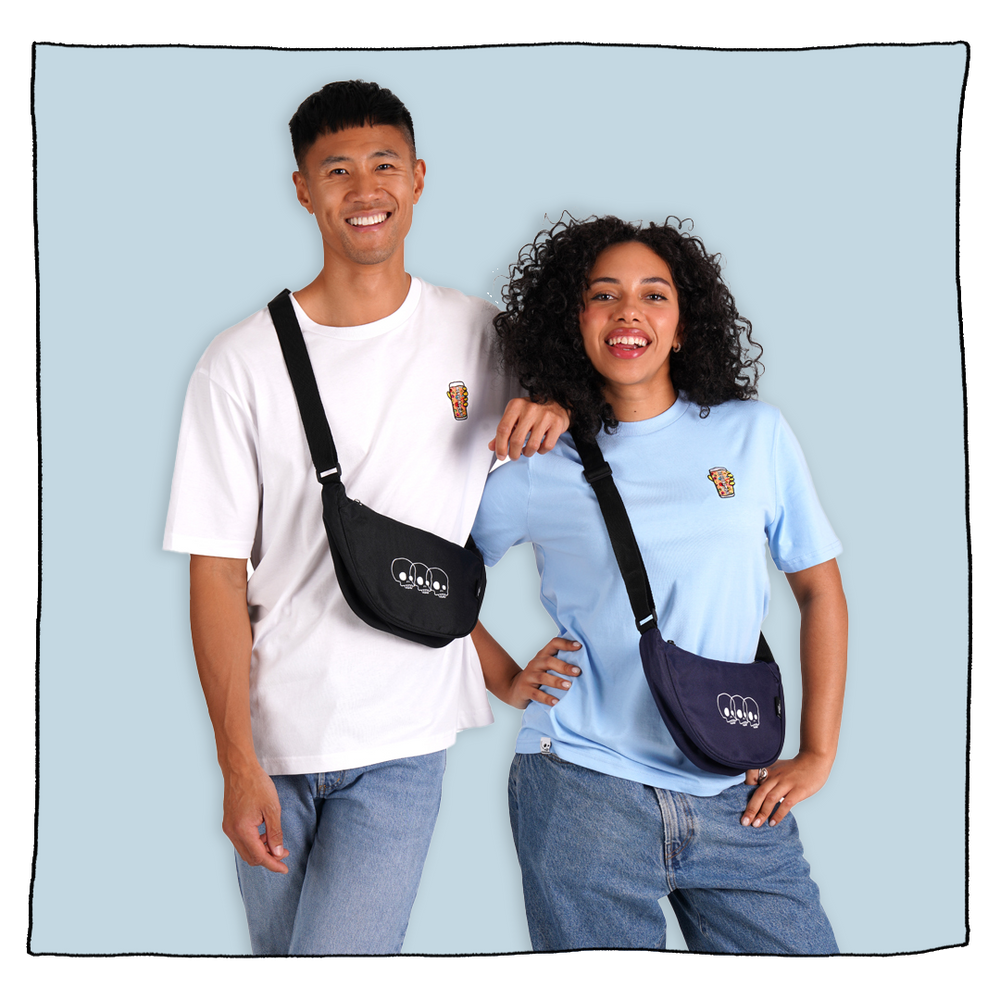 Essential Skulls Crossbody Bag in Navy
