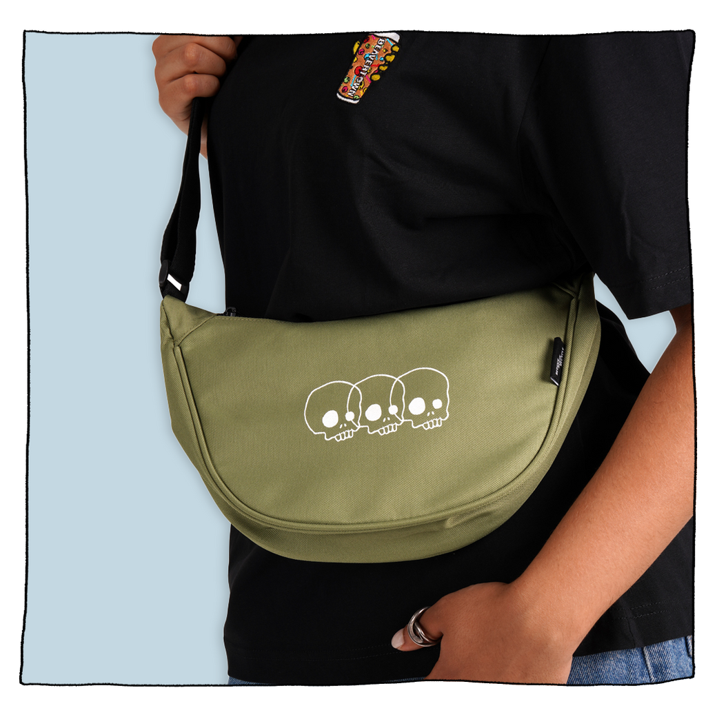 Essential Skulls Crossbody Bag in Khaki