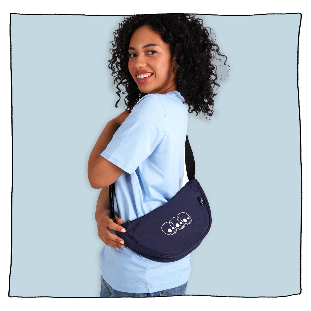 Essential Skulls Crossbody Bag in Navy