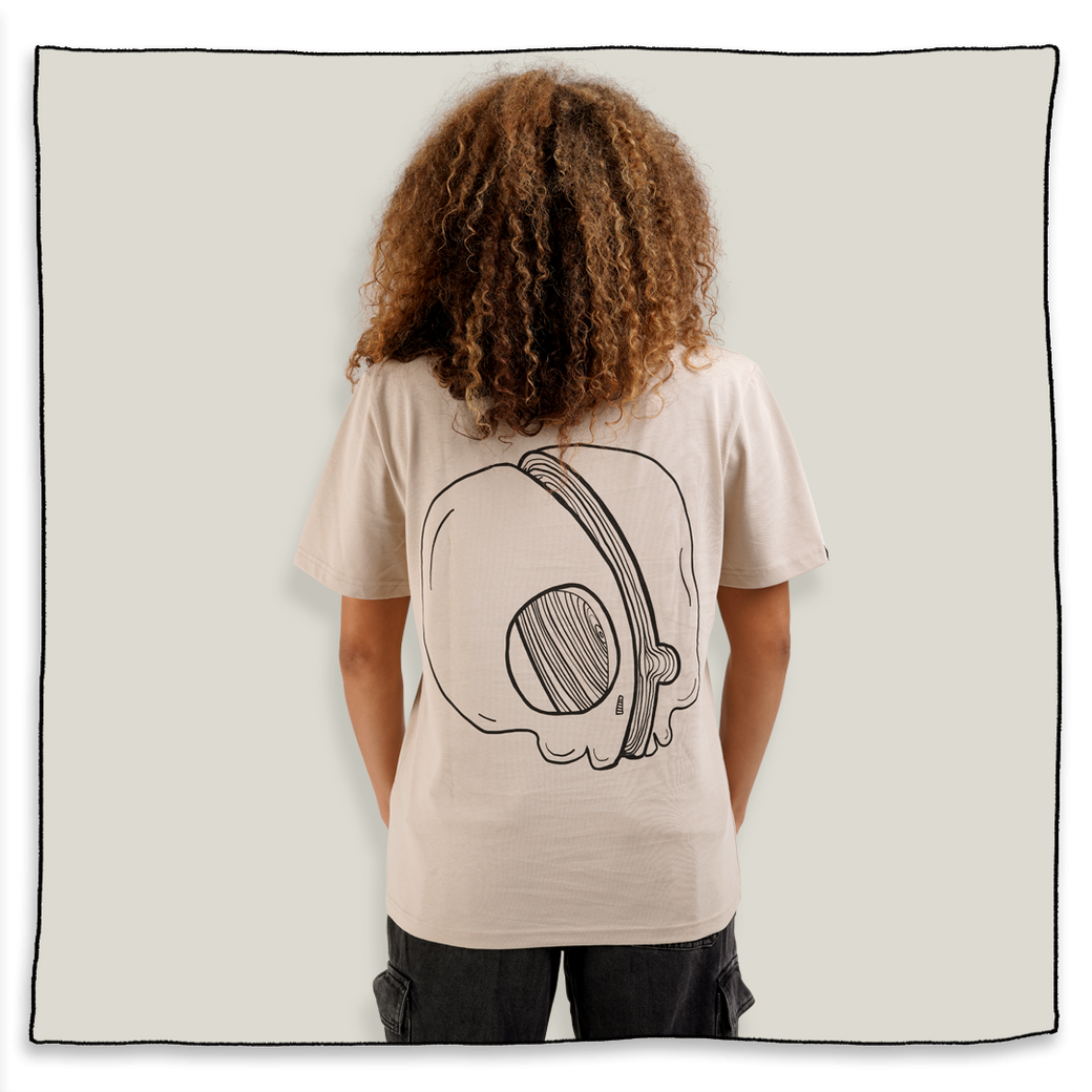 Essential Skulls Printed T-Shirt in Natural